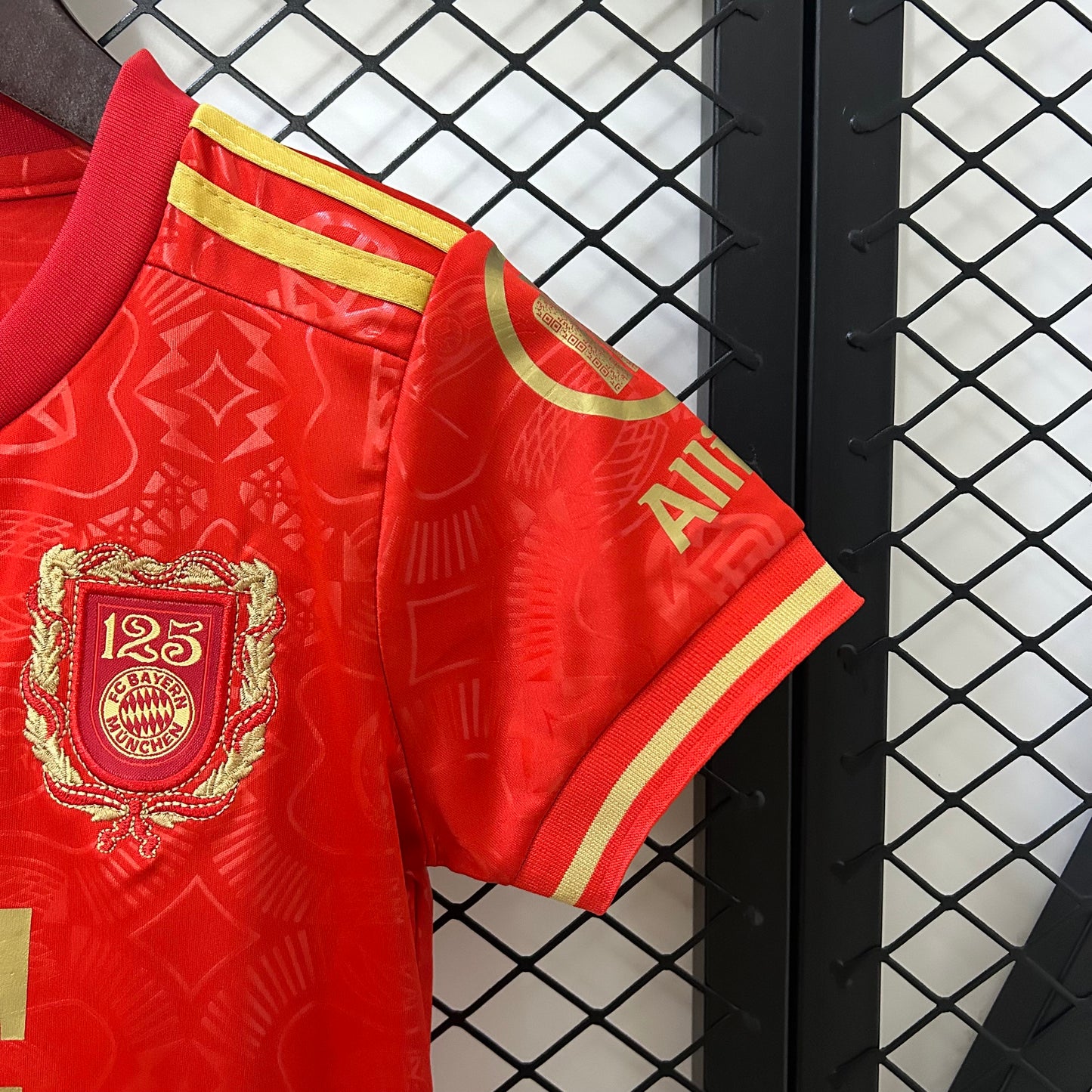 25/26 kids Bayern Munich 125th Anniversary Jersey