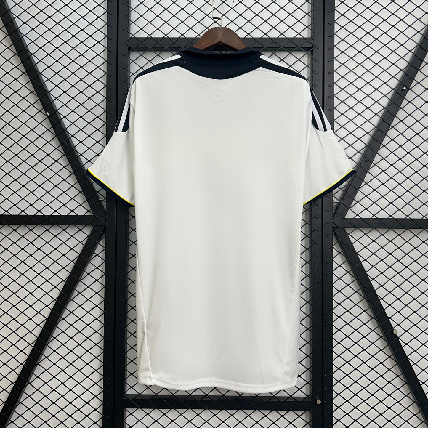 Retro Chelsea 11/12 third away