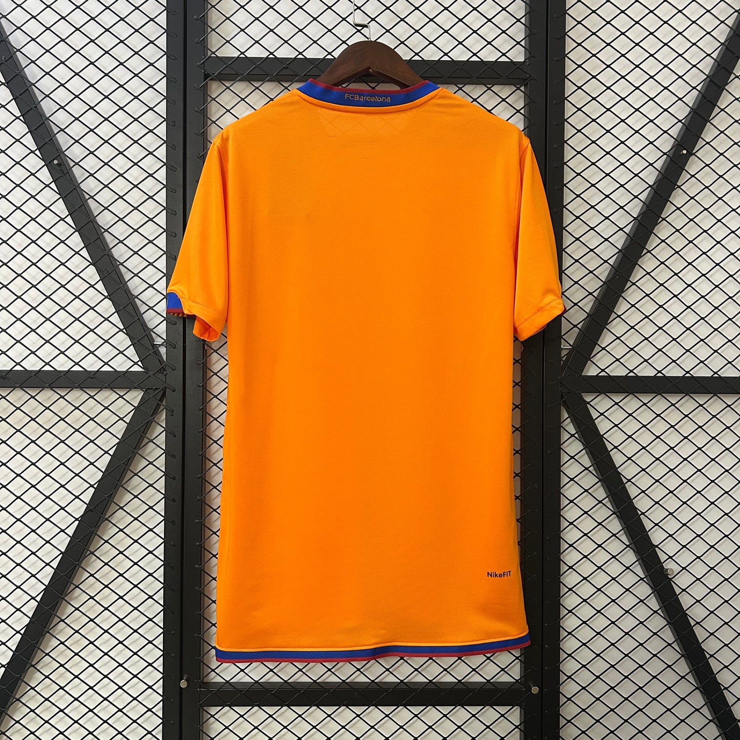 Retro FCB 06/07 Away