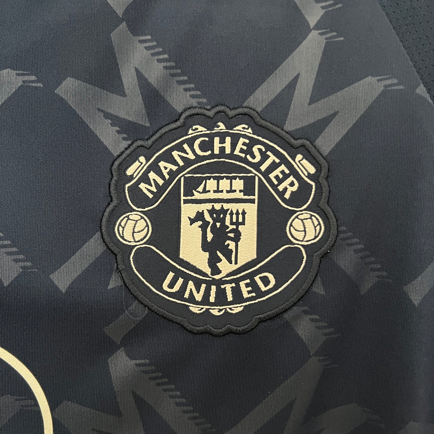 24/25 Manchester United away