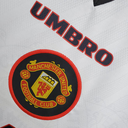 Retro Manchester United 96/97 away