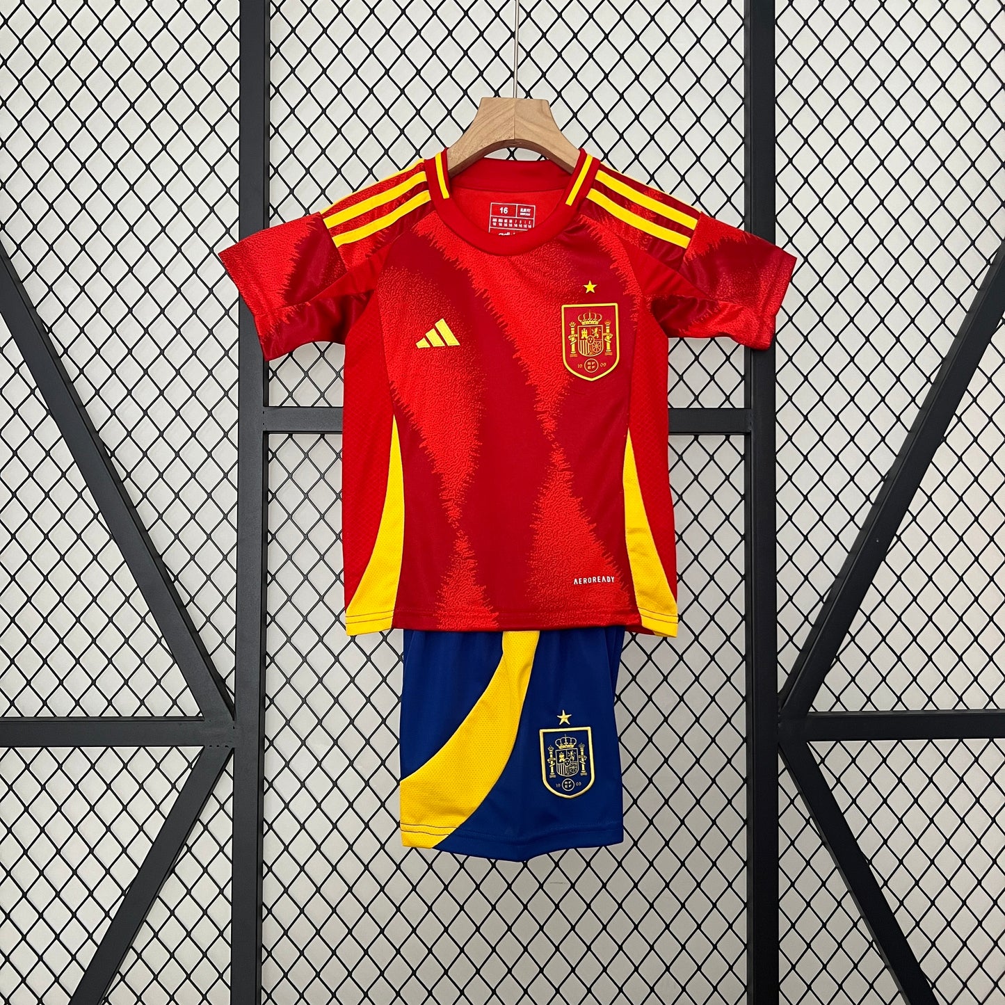 2024 kids Spain home