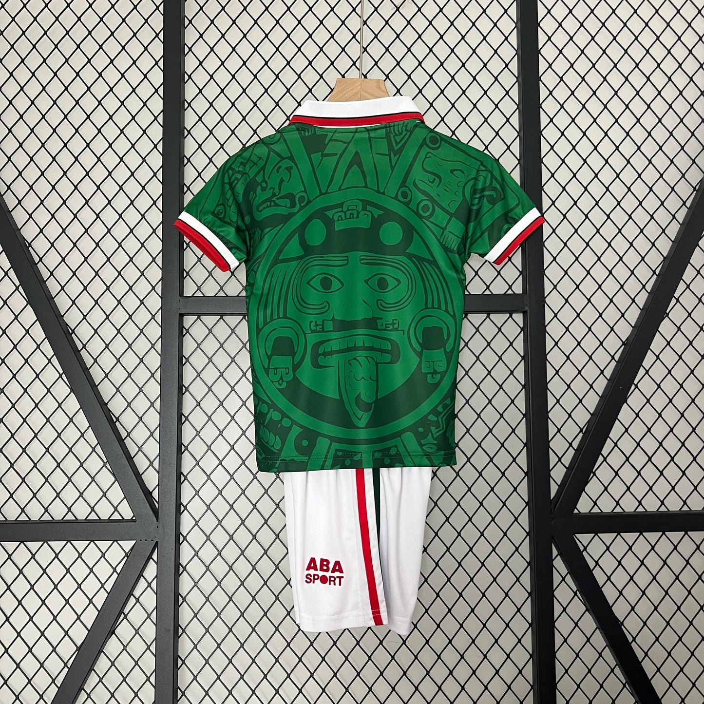 kids Mexico 1998 home