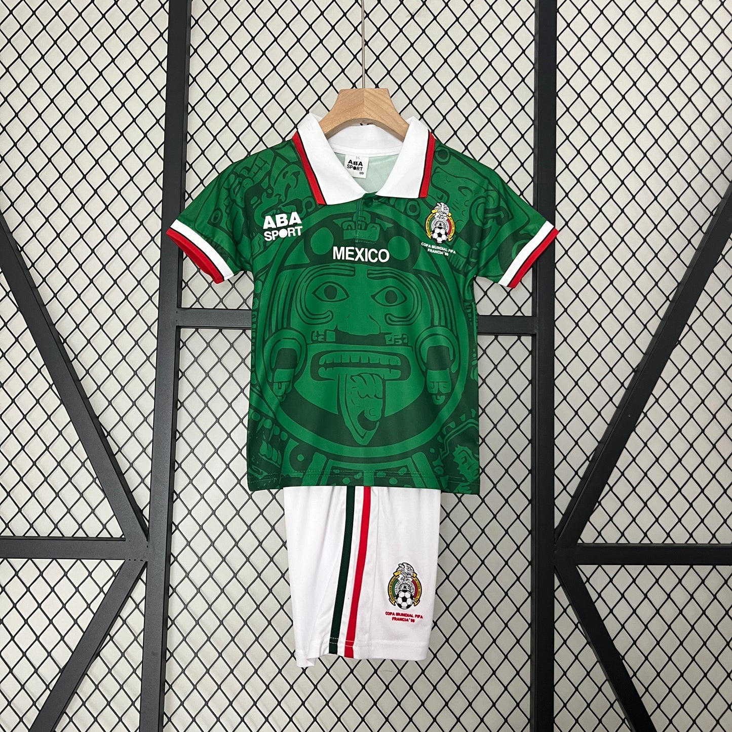 kids Mexico 1998 home