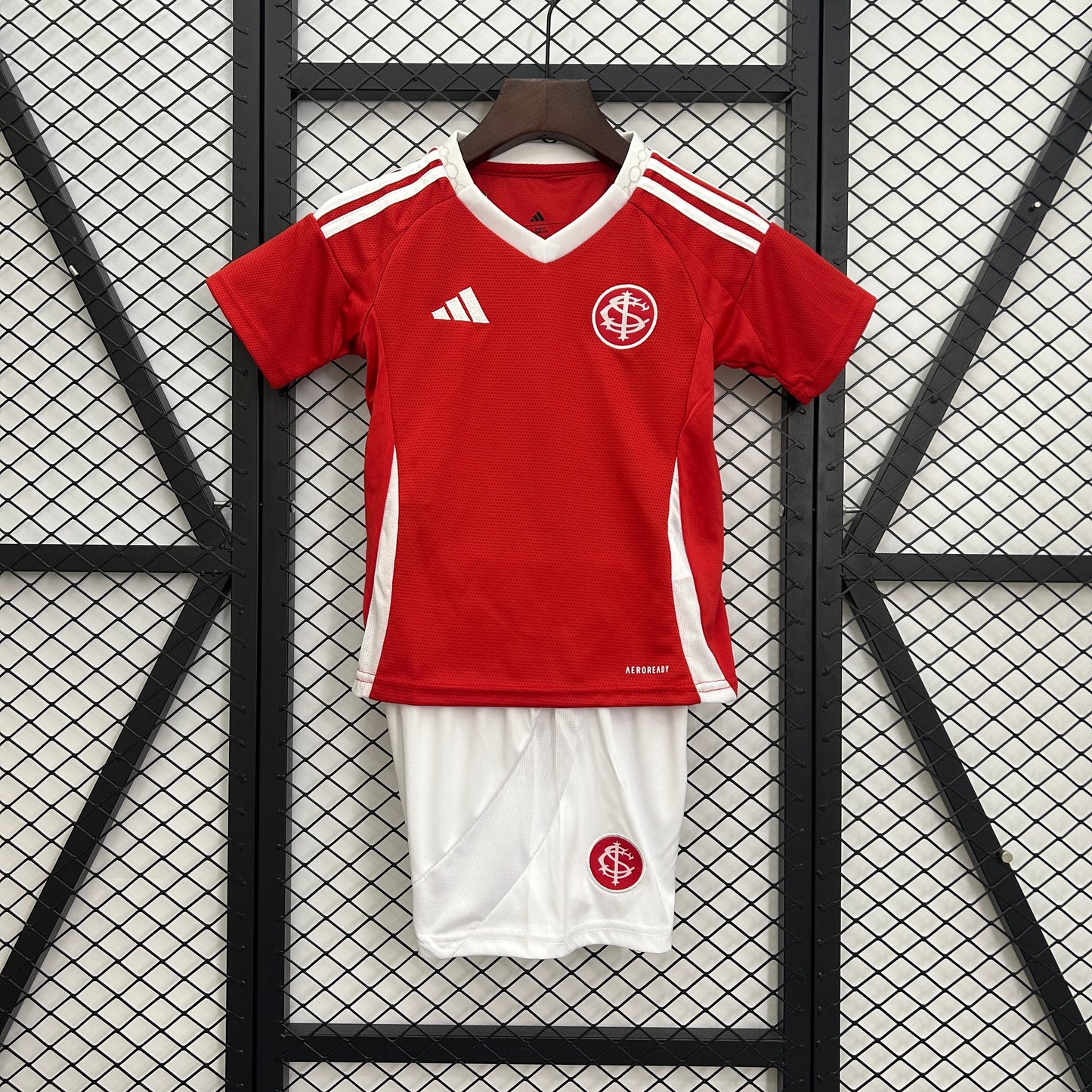 25/26 kids Internacional home