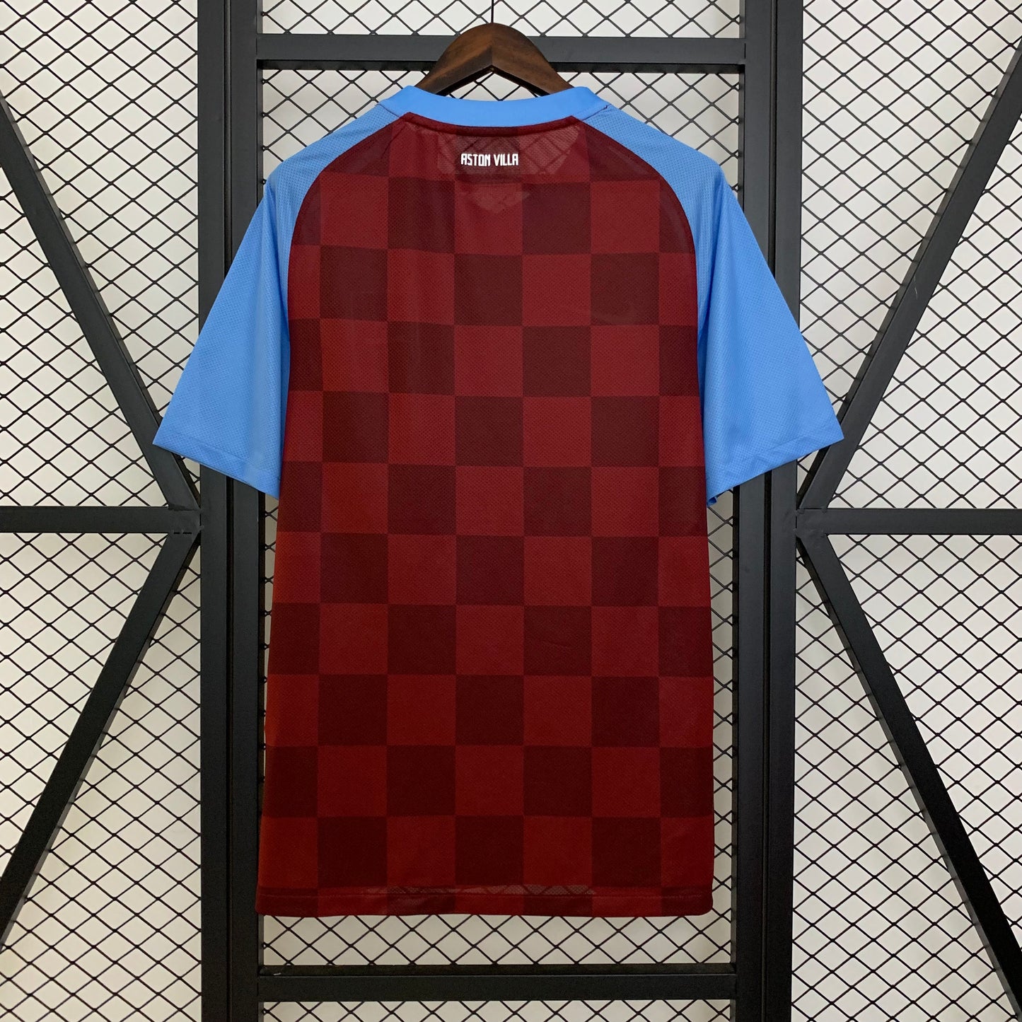 Retro Aston Villa 11/12 Home