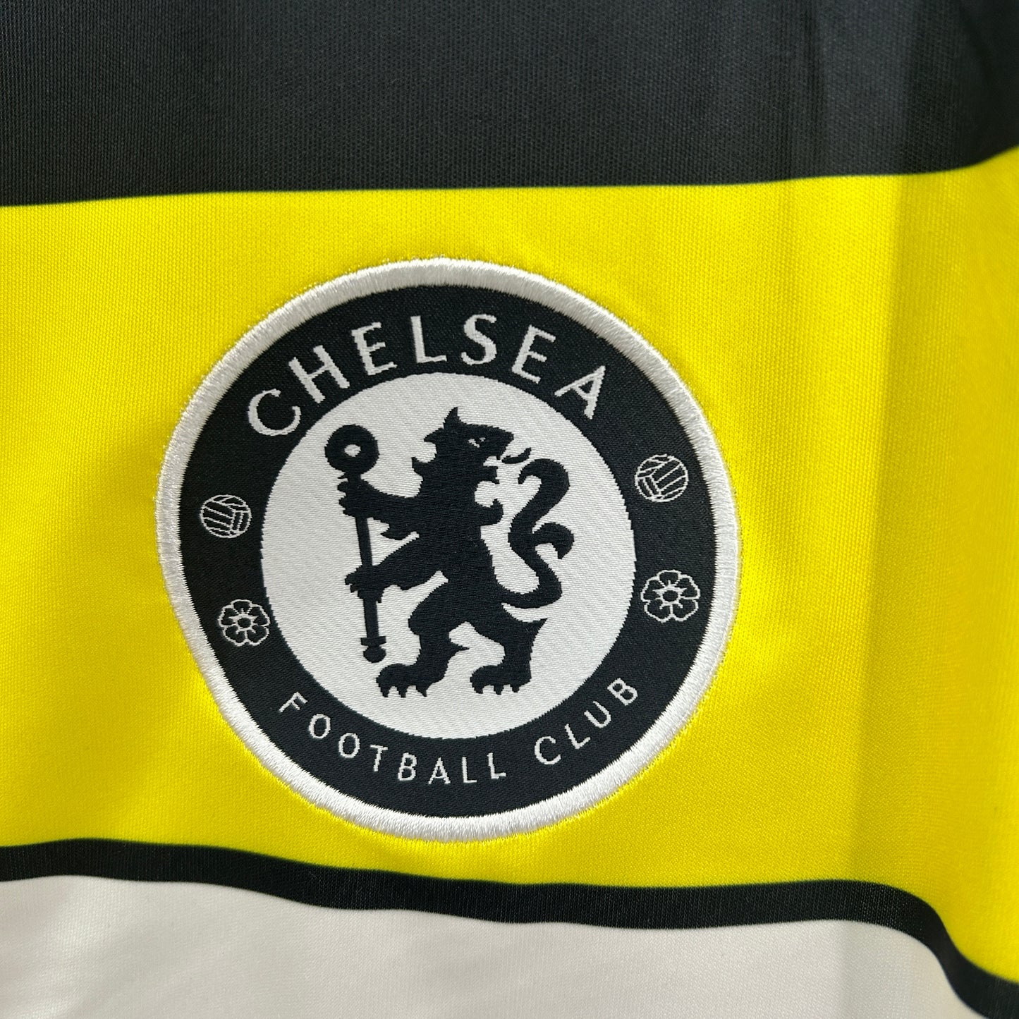 Retro Chelsea 11/12 third away