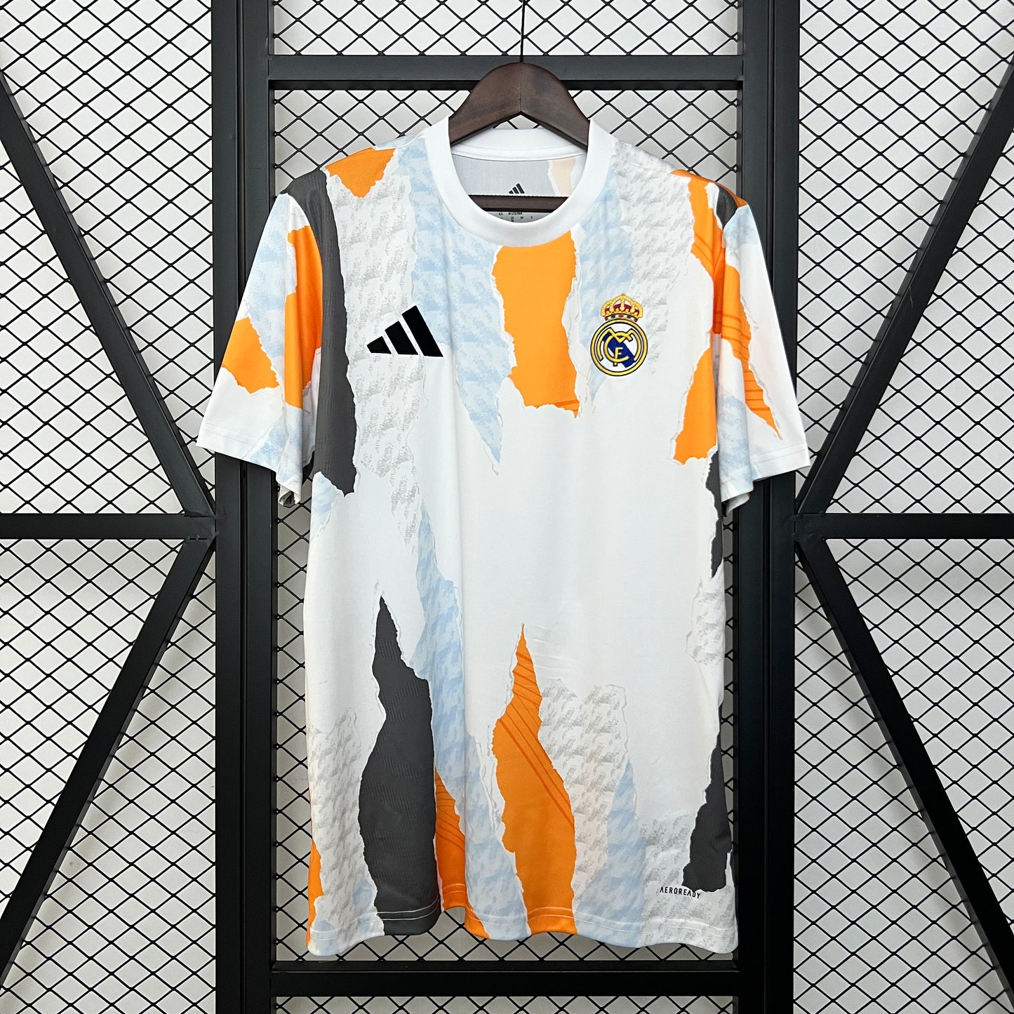 24/25 Real Madrid training suit